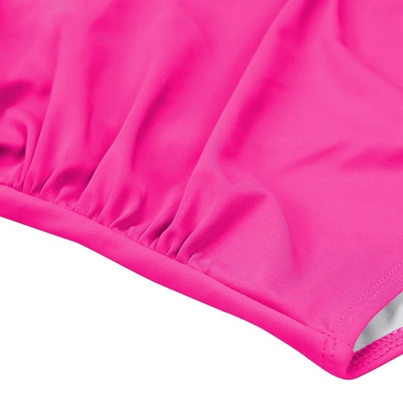 Tummy control One piece bathingsuit with cut out full coverage bottom Medium - Picture 6 of 6